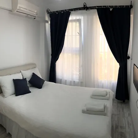 E2 Deniz Hotel 4*